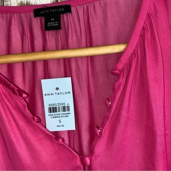NWT Ann Taylor Pink Button Popover - Picture 5 of 5